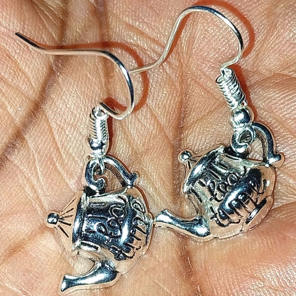 Vintage Super cute Retro Tea Pot earrings - Picture 5 of 5